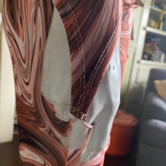 SHADES OF BLOND - Picture 4 of 7